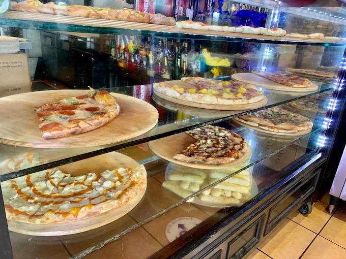 San Diego Padres late-night pizza